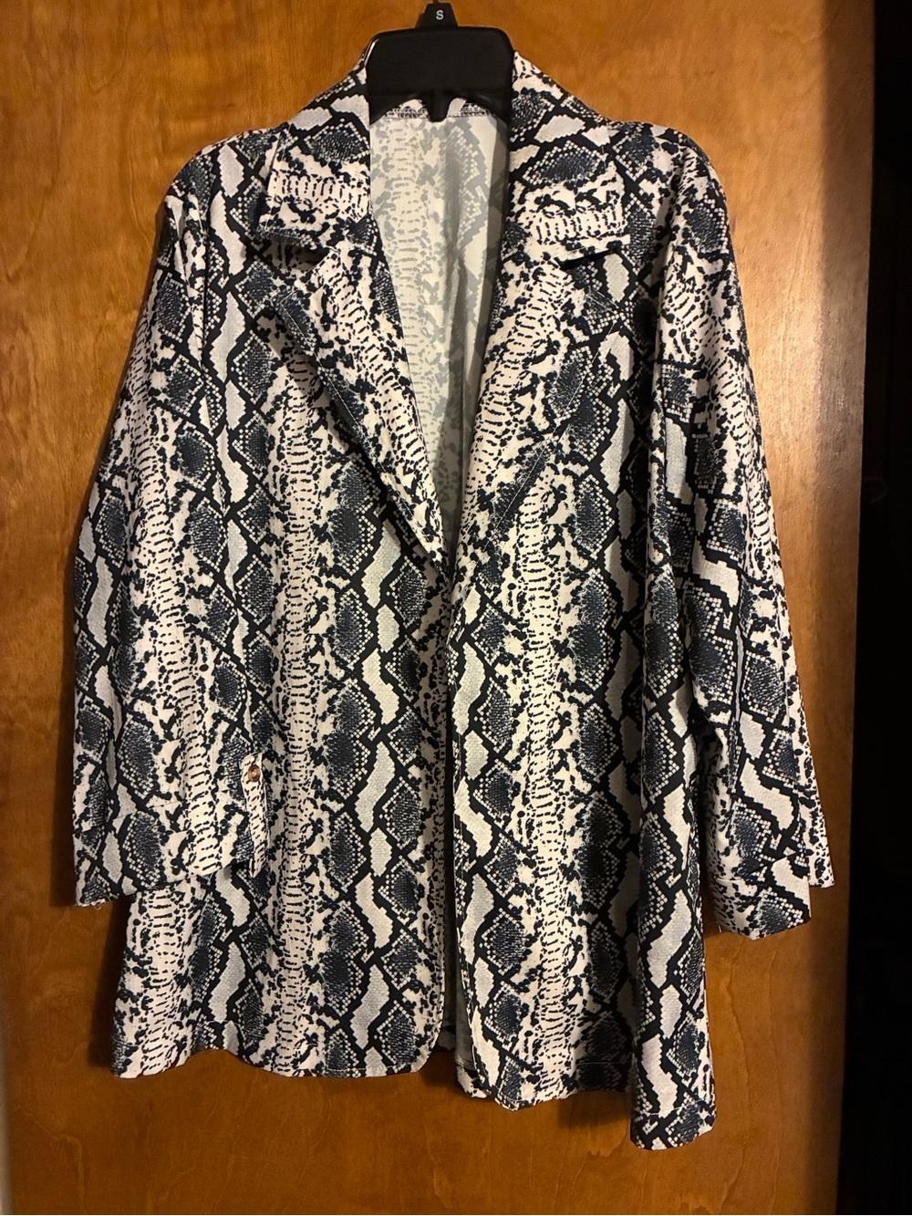Womens Snake Print Open Front Jacket - Black & White
